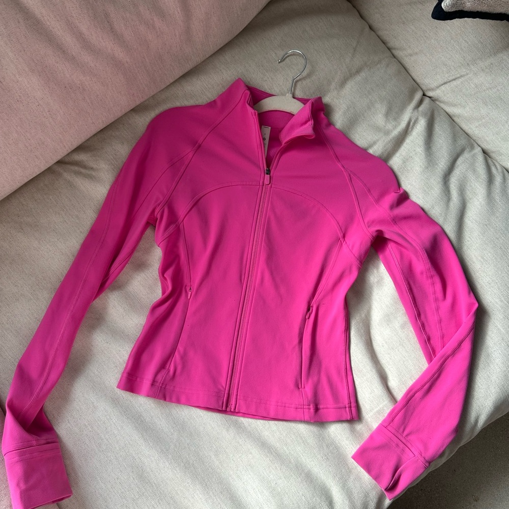 Lululemon crop define sonic pink